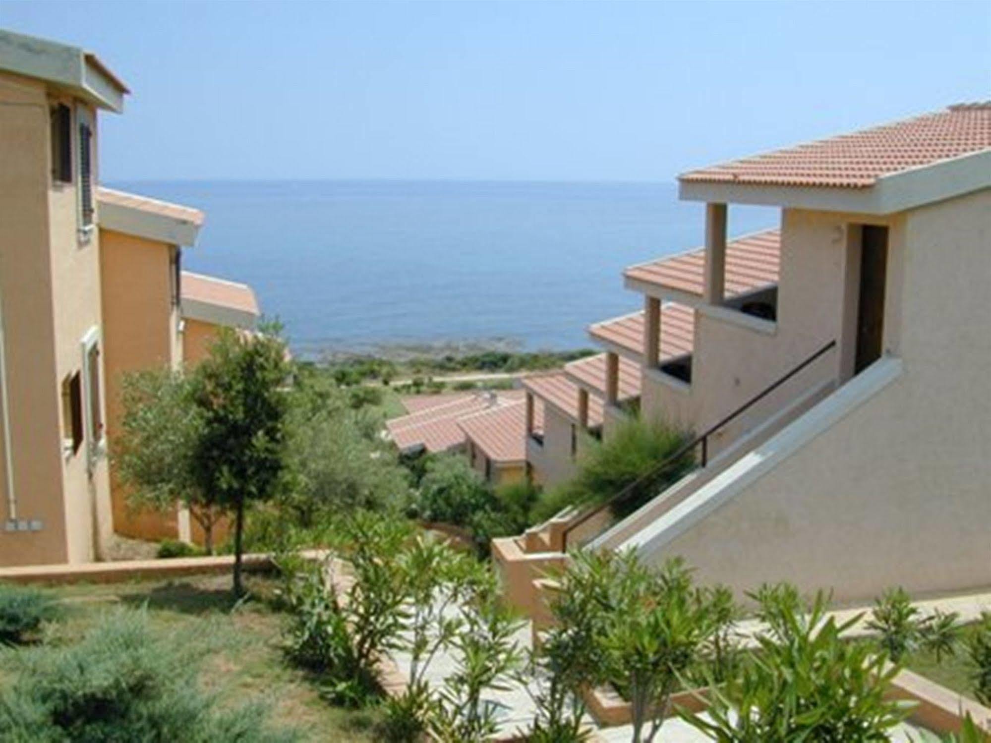 Residence Il Borgo Di Porto Corallo Villaputzu Luaran gambar