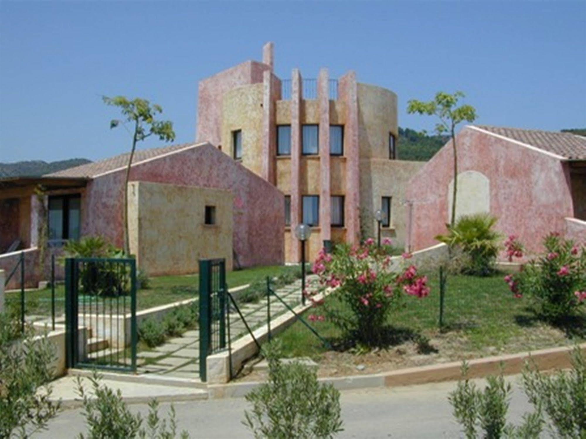 Residence Il Borgo Di Porto Corallo Villaputzu Luaran gambar