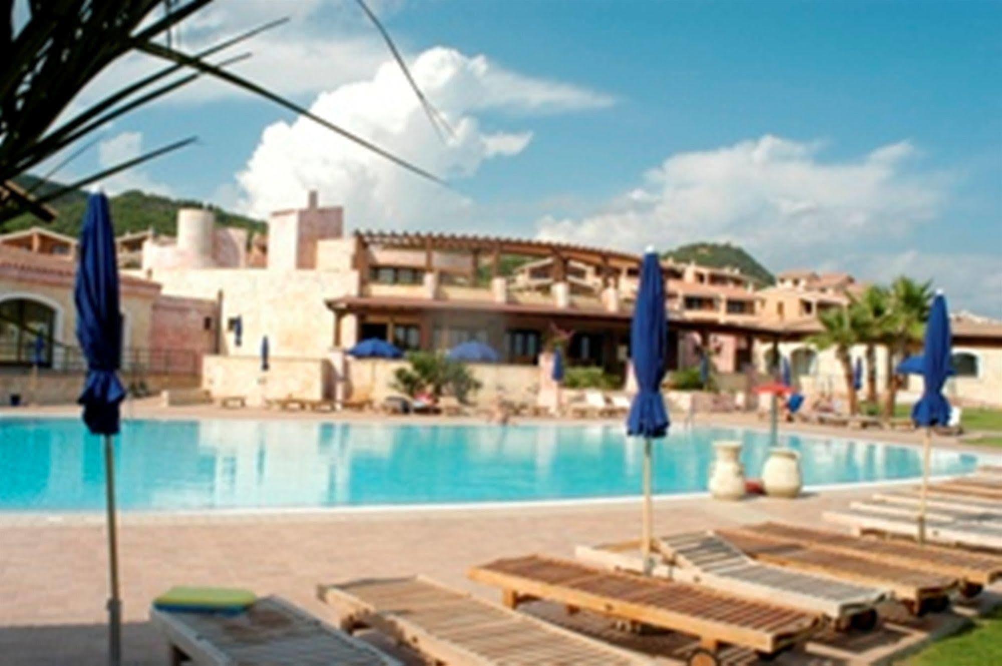 Residence Il Borgo Di Porto Corallo Villaputzu Luaran gambar